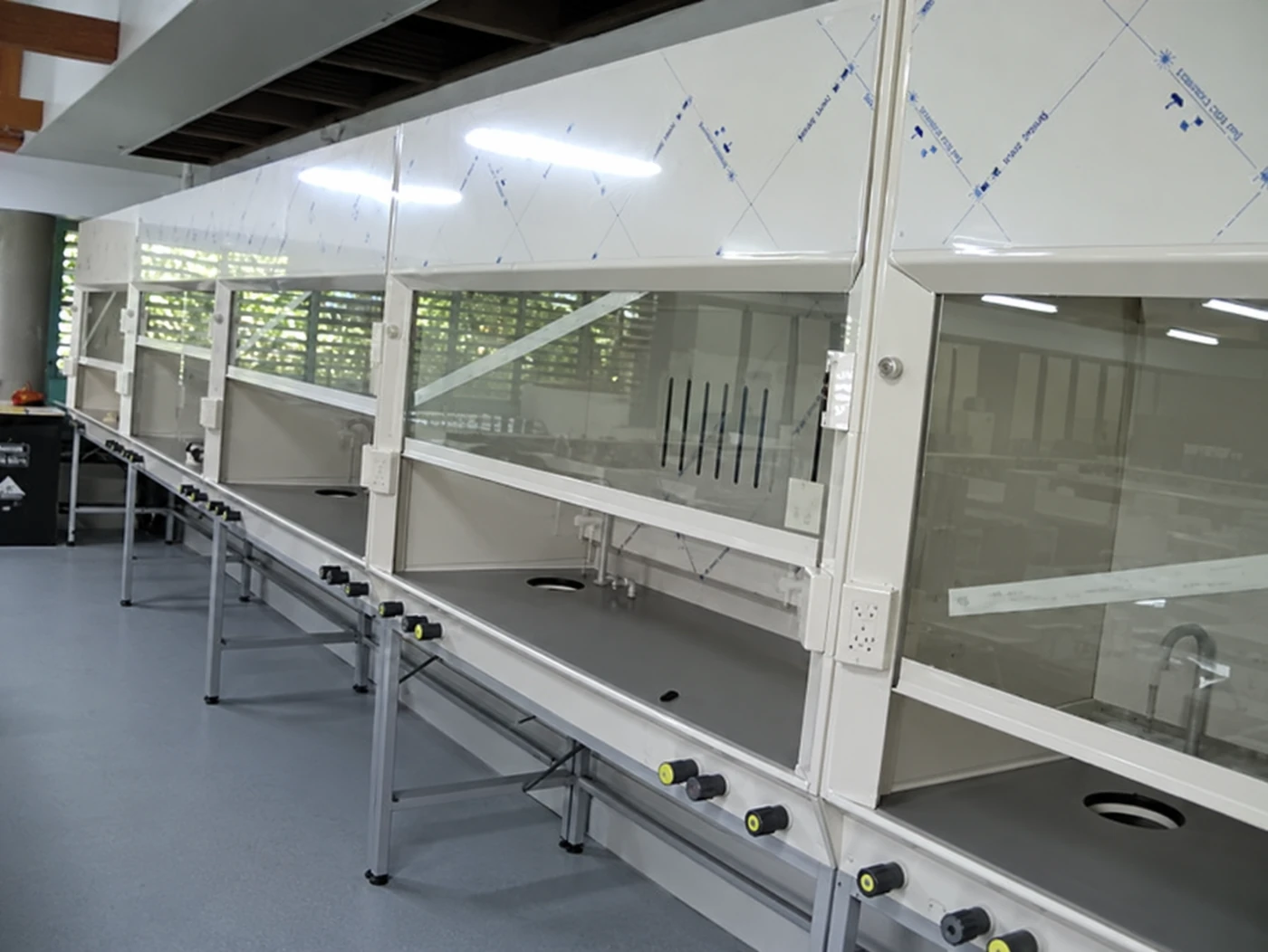 Professional installation of fume cupboards